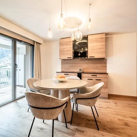 Camox, - By Emerald Apartment
