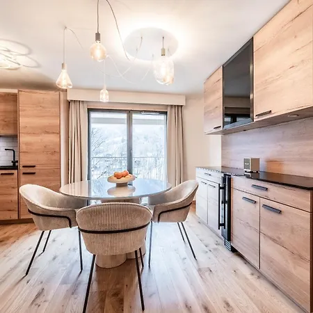 Camox, - By Emerald Apartment *